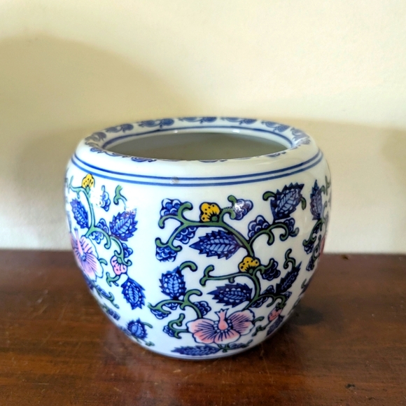 Vintage China Ming Blue And White Floral Planter Jardiniere Porcelain Decor 5.5" - Picture 1 of 6